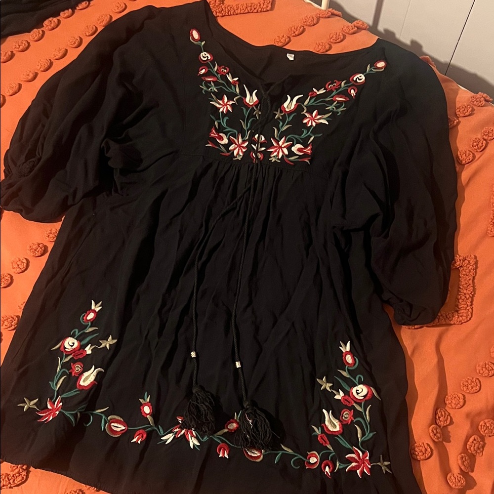 Women’s peasant mini dress - Never Worn